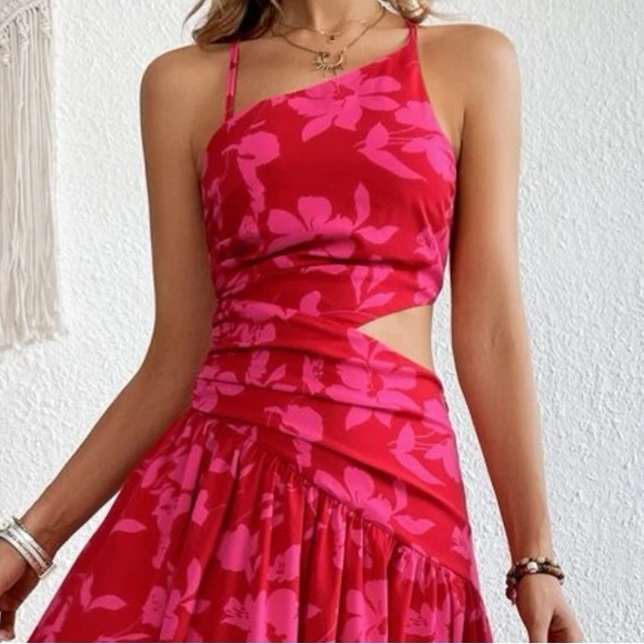 Boho Floral Print Criss Cross Open Back Ruched Cut Out Maxi Dress - Picture 4 of 9